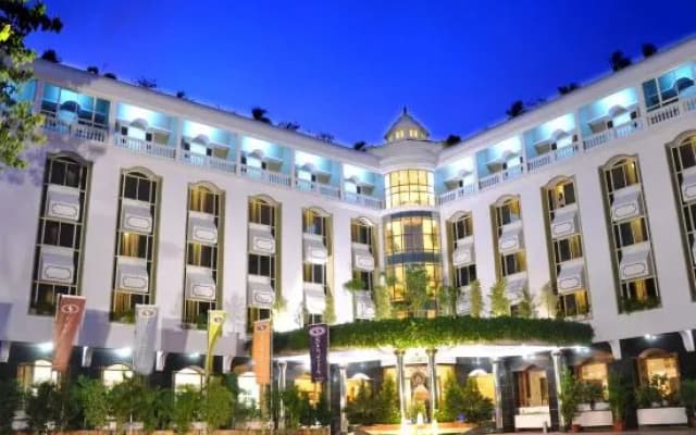 Hotel Sandesh The Prince