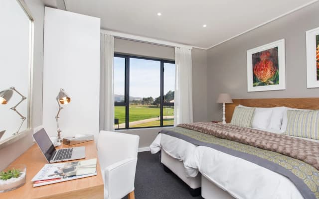 Pearl Valley Hotel