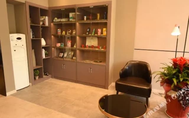 Home Inn (Wuxi Qingqi Road Wanda Plaza)
