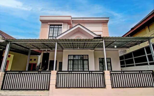 OYO 94758 Kamila House