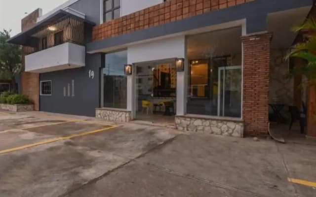 PH 19 Guesthouse Hotel in Gazcue