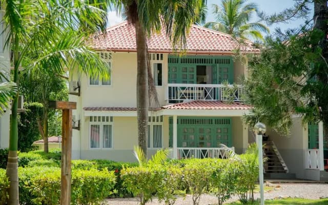 El Pelicano Apart-Hotel