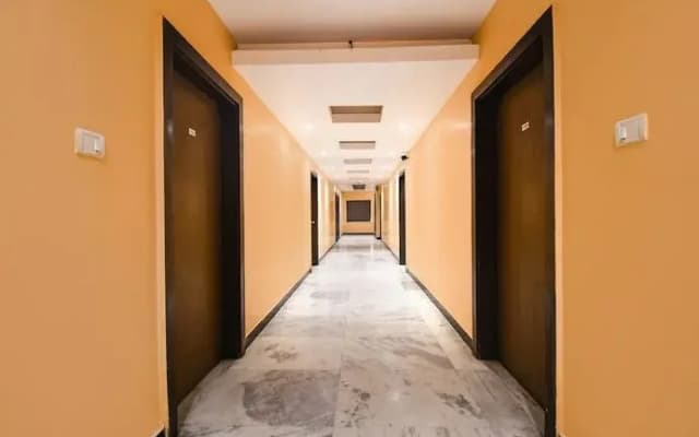 FabHotel Shivani International
