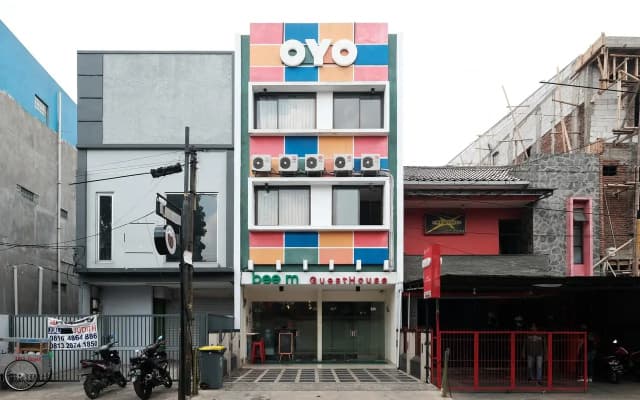 OYO 1997 Bee M Guesthouse