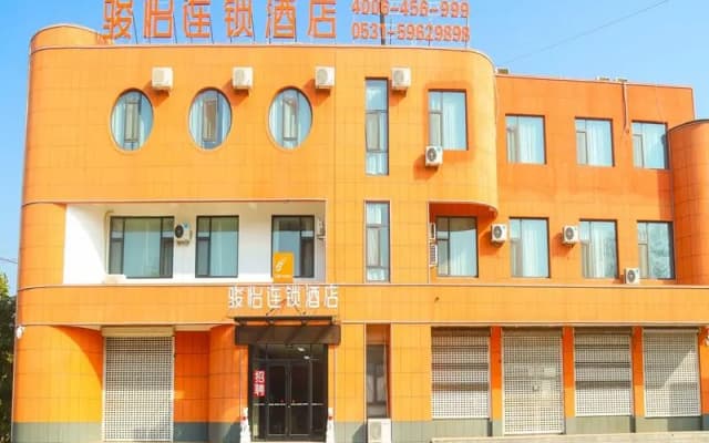 Jun Hotel Shandong Jinan Zhangqiu Diao Town Chemical Industrial Park Shop