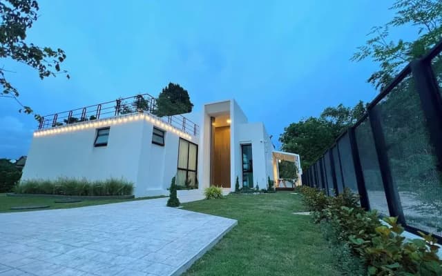 168 Garden Pool Villa
