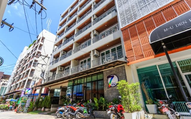 7Q Bangla Hotel