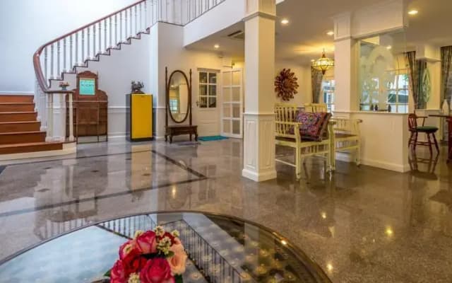 Chiangmai Singharat Road Villa