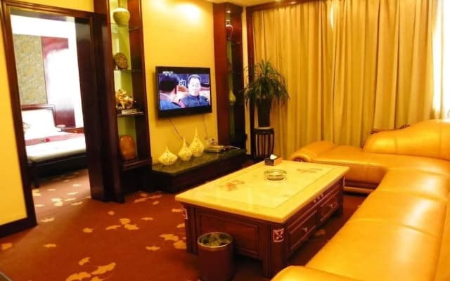 Xiamen   LaiYue ENTERTAINMENT BALCONY Hotel (Xiamen Railway Station & The MixC Branch)