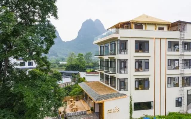 Ruyueheju Villa(Yangshuo Yulonghe Eternal Love Store)