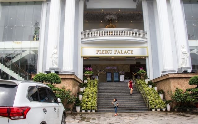 HANZ Pleiku Hotel
