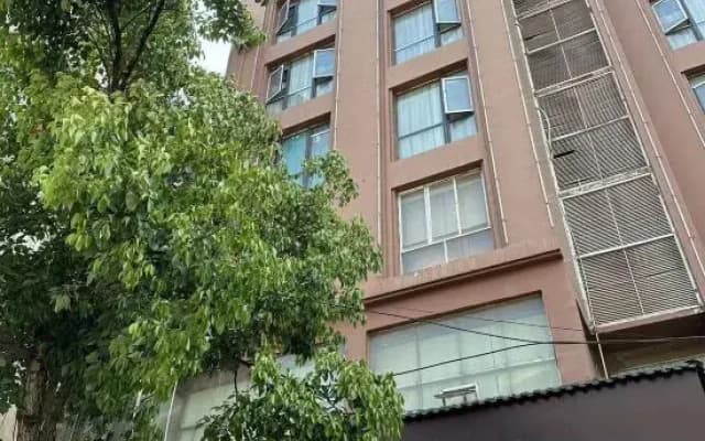 Chuxing Xinxuan Hotel (Lichuan Central Passenger Transport Dongfangcheng)
