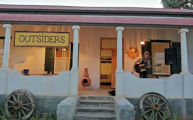 Outsiders B&B
