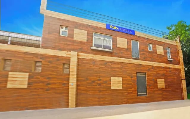 Fabhotel Vasant Villa