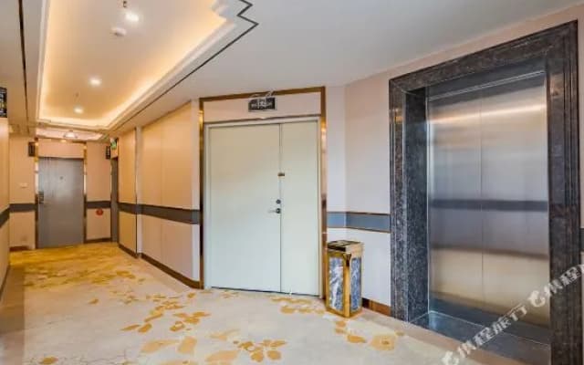Zhuxin Business Hotel