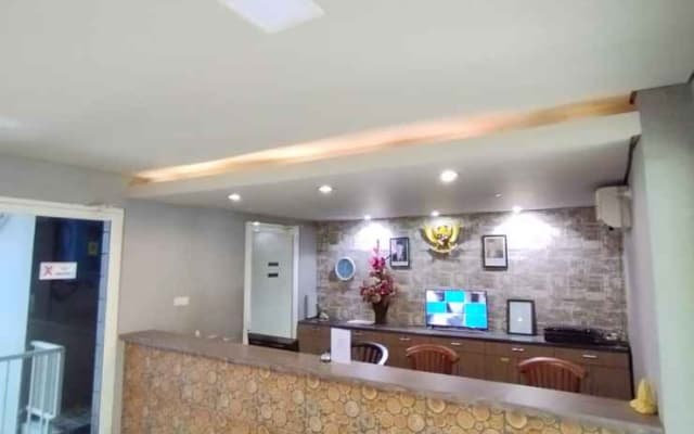 Grand Hills Hotel And Villa