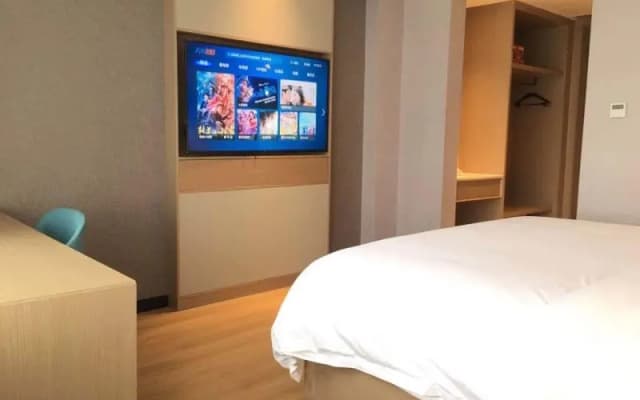 VX Hotel Jiangsu Lianyungang Wanda Plaza