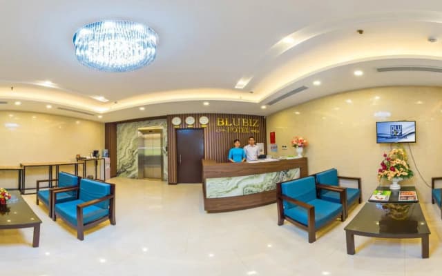 Brilliant Me Tri Hotel