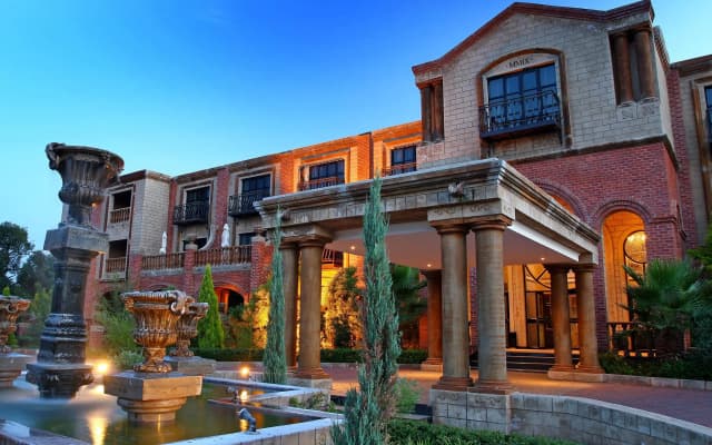 Velmore Hotel & Spa