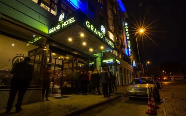 An Grand Hotel