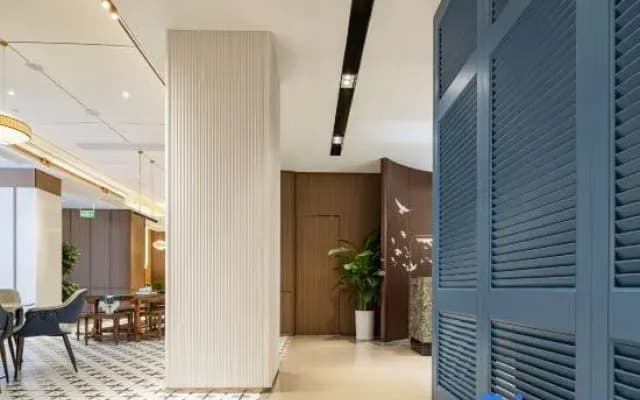 Manbo Zhis Hotel (Wuyi Square Riverside Branch)