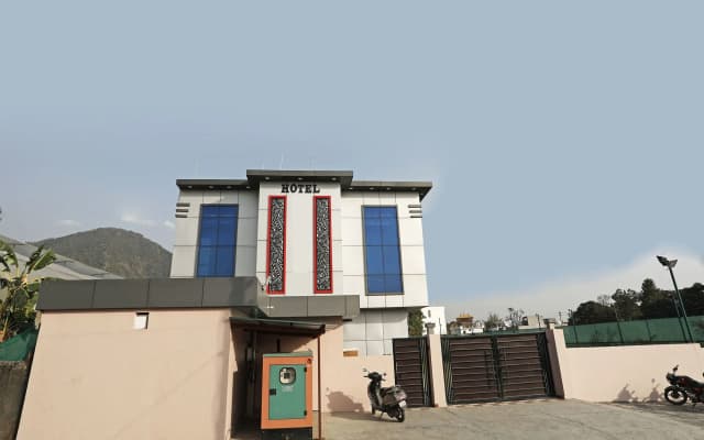 OYO 13017 Hotel Hill View and Garden