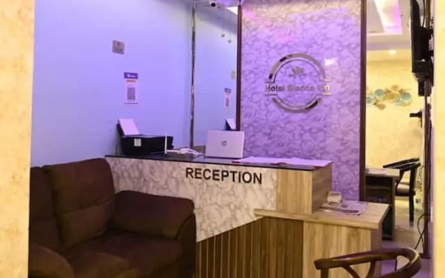 Goroomgo Glance Inn Patna