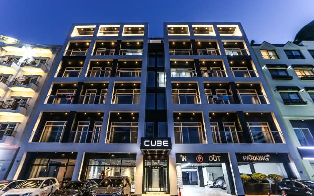Hotel Cube