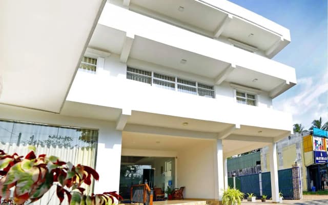 Ronaka Airport Transit Hotel