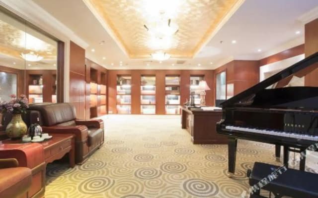 Kangcheng Jian Guo International Hotel