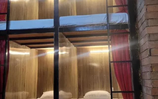 Hangover Hostel Patong