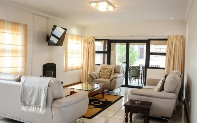 288 Majestic View, Vaal De Gràce Golf Estate