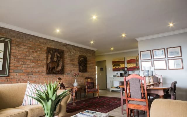 Hillside Guesthouse