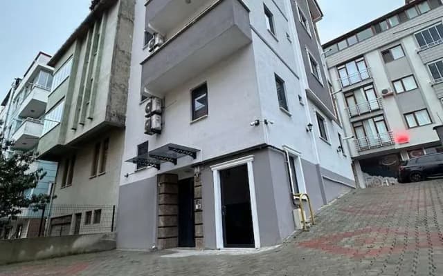 Albayrak Apart