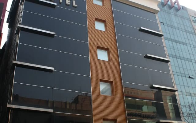 New Seven Hotel