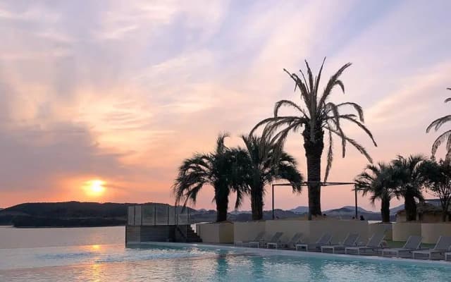 La Terrace Boutique Resort & Spa