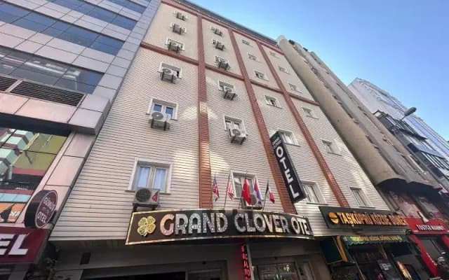 Grad Clover Otel