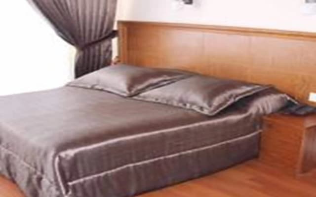Ucem Hotel