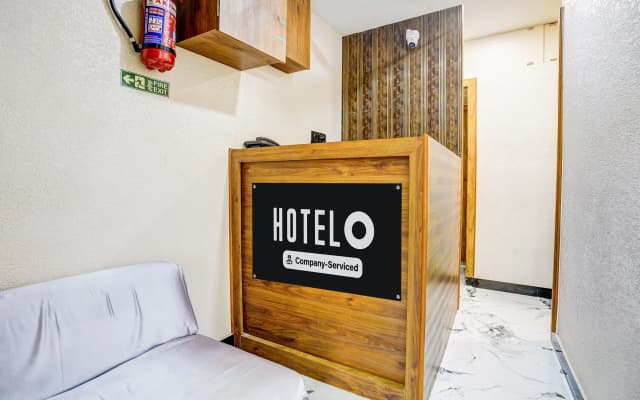 Hotel O Santacruz Railway Junction Formerly Kharsubway