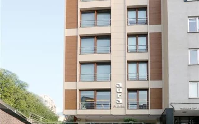 Aura Suites