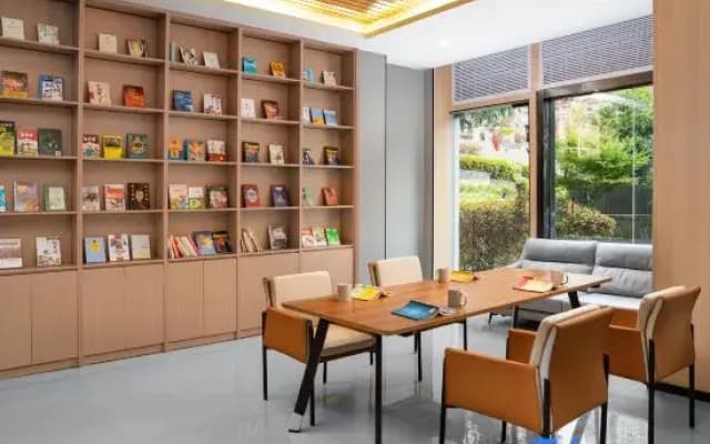 Homeinn Superior Yun Hotel (Wuhu Zhongshan Road Pedestrian Street)