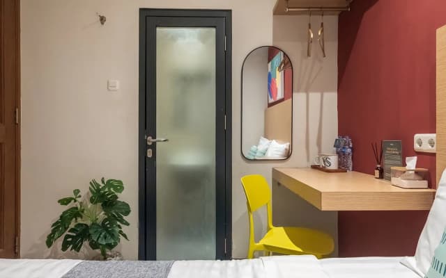 Mono Coliving Pakis
