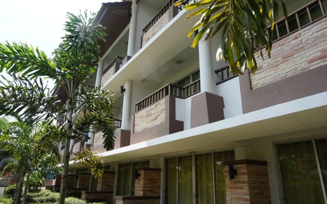 Banana Park Hotel