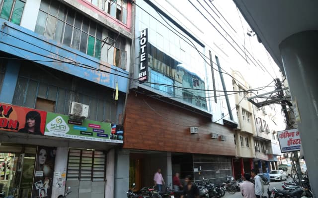 Hotel Reva Regency