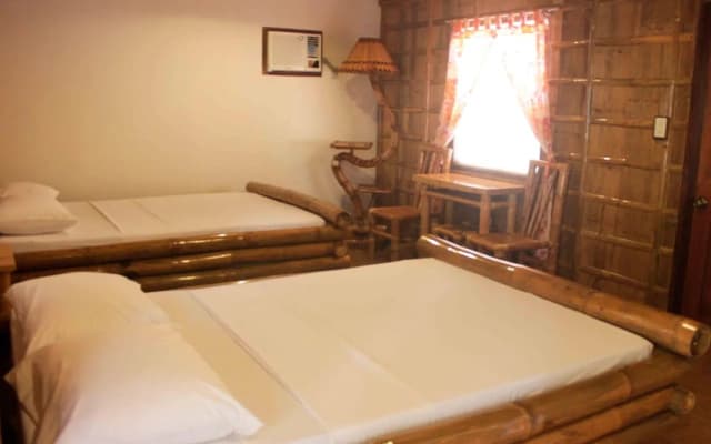 Nataasan Beach Resort and Dive Center