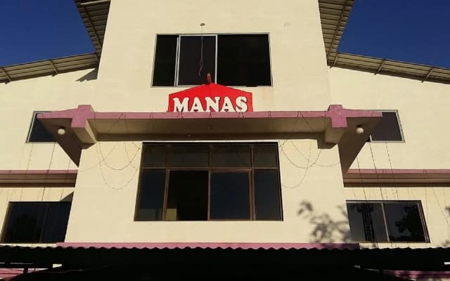 Manas Cottage Saputara