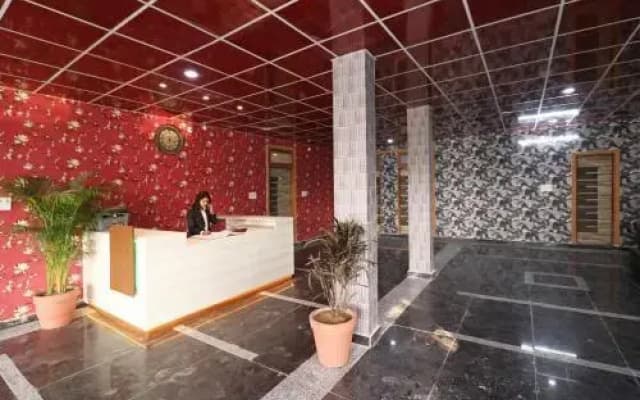 Hotel Alessia Stays by OYO Rooms