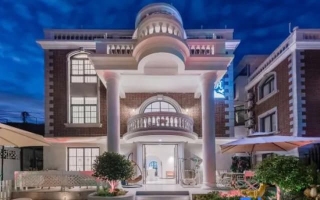 Yuejing Yazhu Homestay (Xiamen Gulangyu Riguangyan Shop)
