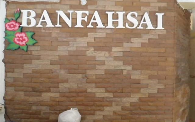 Ban Fahsai