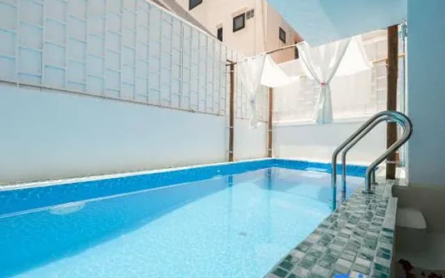 Ratchada Retreat Boutique Suites